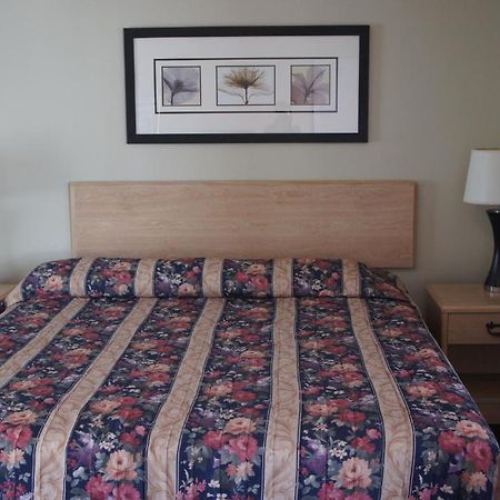 Budget Inn 엘 세리토 객실 사진