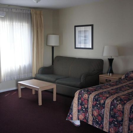 Budget Inn 엘 세리토 외부 사진