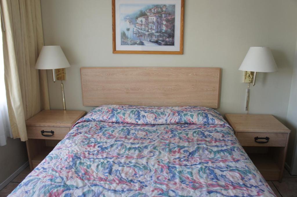 Budget Inn 엘 세리토 객실 사진